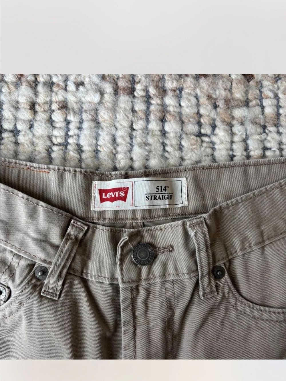 Levi's 514 Straight khaki pants